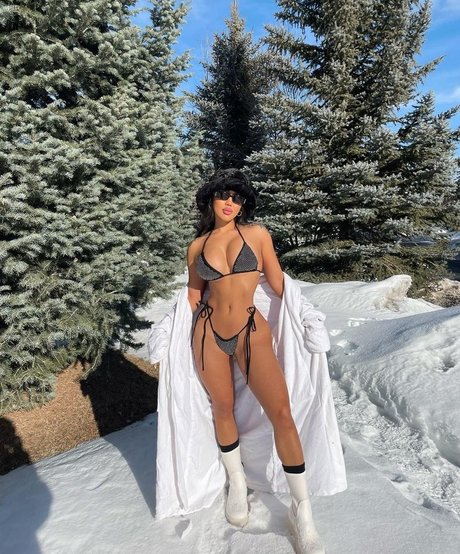 OfficialArmaniMarie modèle chaud galeries