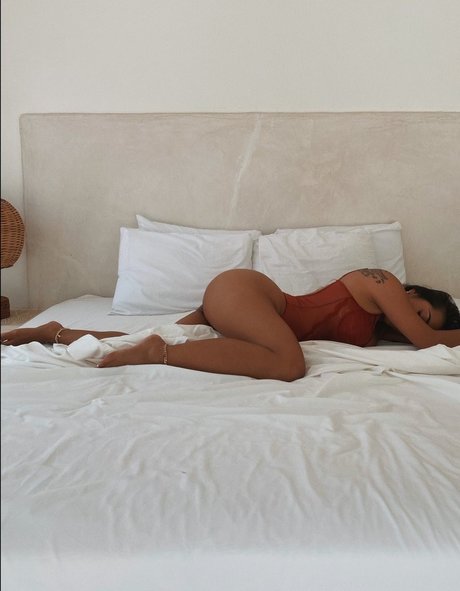 OfficialArmaniMarie estrella fotos