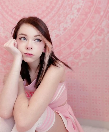 molliepeachbby buena actriz galería