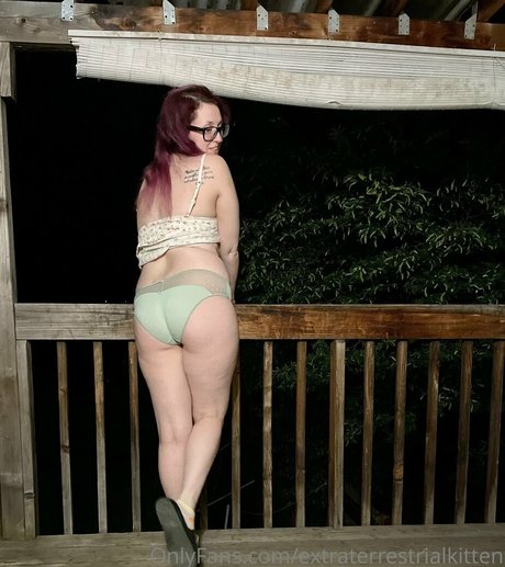 extraterrestrialkitten modelo perfecto archivo