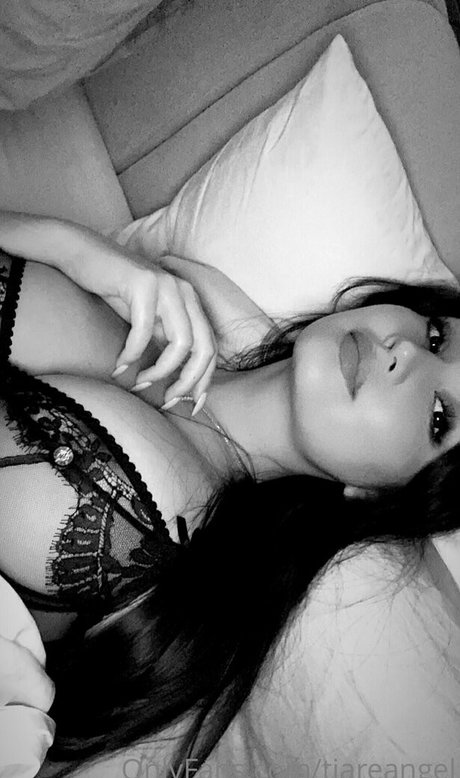 tiareangel estrella porno en alta definición galerías