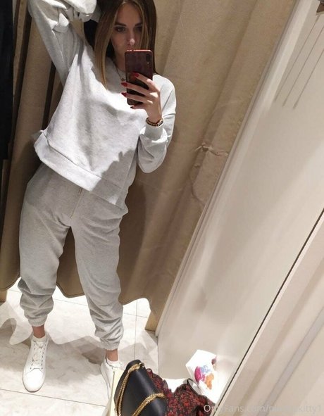 playfulkitty1 actrice porno galeries