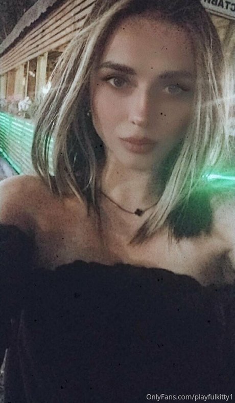 playfulkitty1 étoile de haute qualité des photos