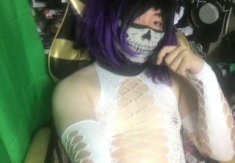 hakuru 15 modelo atractivo galería