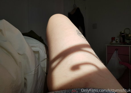 kittymisfituk modèles nus img