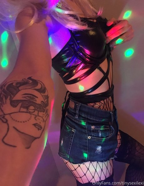 tinysexilexi666 xxx star du porno image