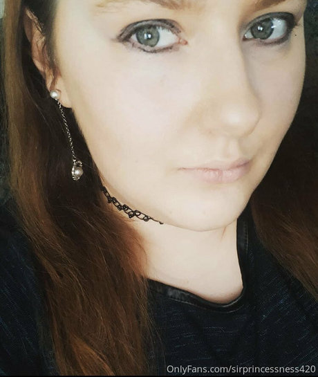 sirprincessness420 modelo sexual fotos