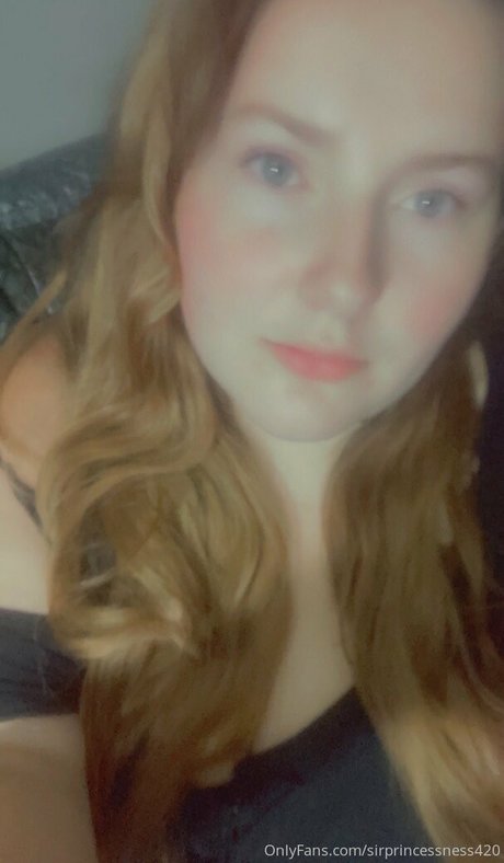 sirprincessness420 actriz de arte foto