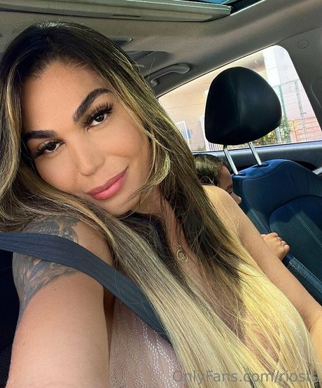 riosts estrella porno desnuda foto