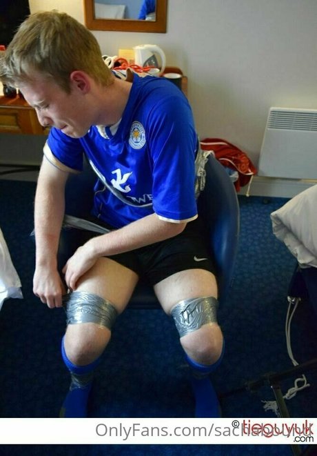 sachabound actriz desnuda foto