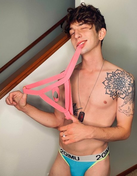 chrisoflyng xxx étoile img