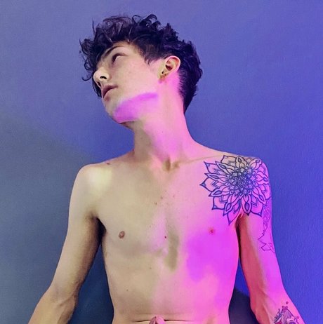 chrisoflyng art modèle images