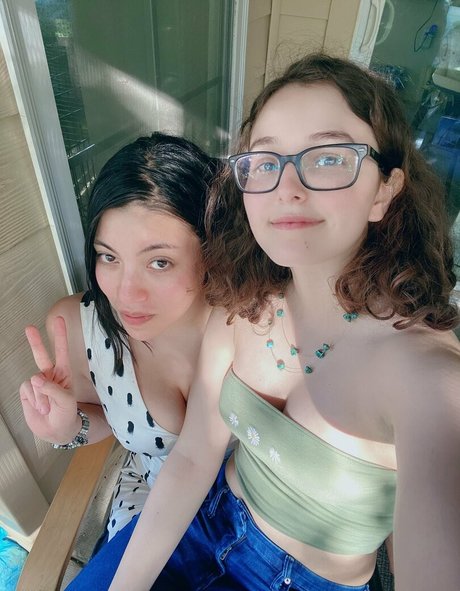 leanalovings buen modelo imagen