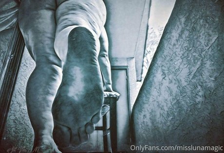 misslunamagic estrella porno caliente imágenes