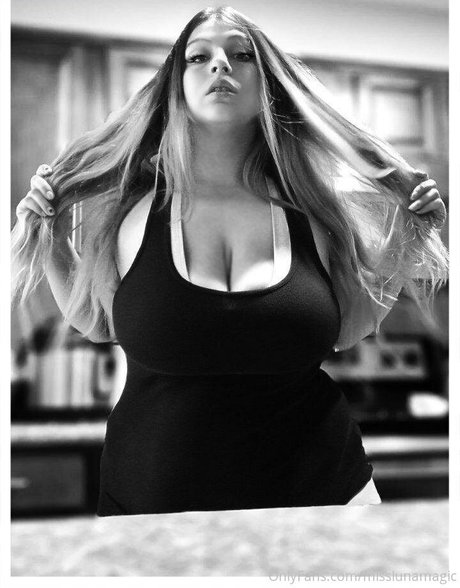 misslunamagic modelo mejor galerías