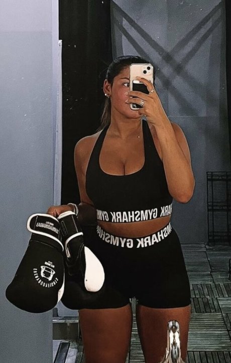 Hannah M modèle magnifique photos