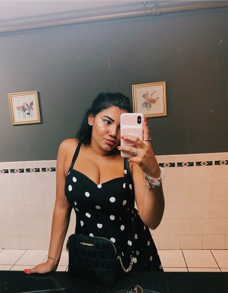 Hannah M star du porno érotique des photos