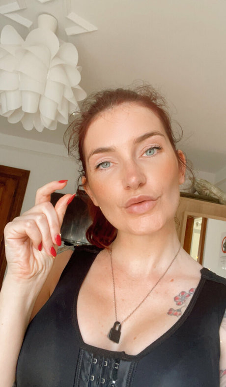 adreenacuckoldress étoile xxx photo