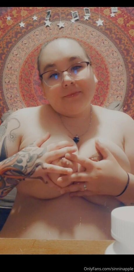 sinnfulapple420 modelo sexual archivo