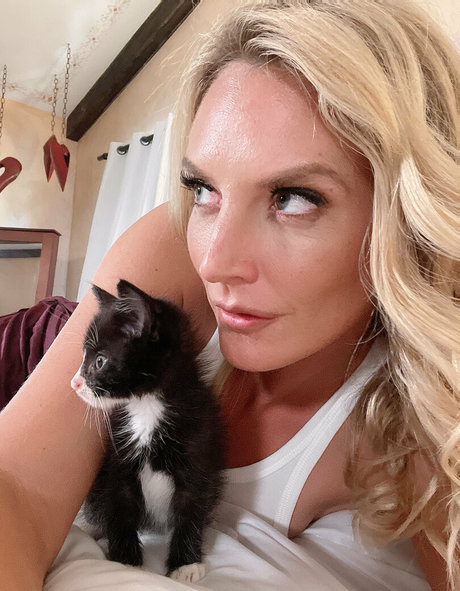 monawalesxxx star du porno sympa image