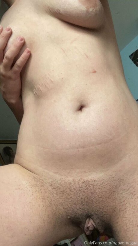 babyomegaa art modèle img