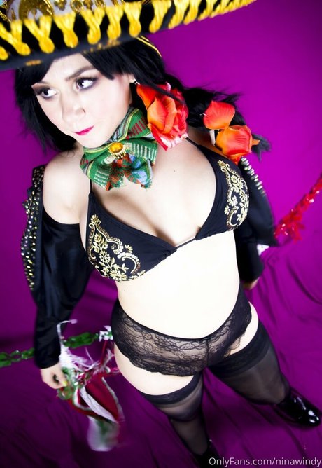 Nina Windy étoile img