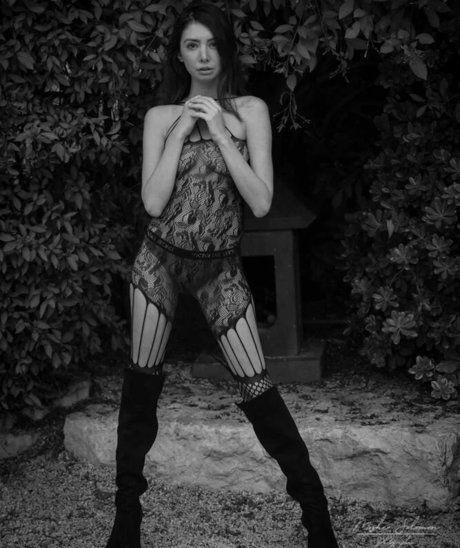 Daniela Bar model xxx pic