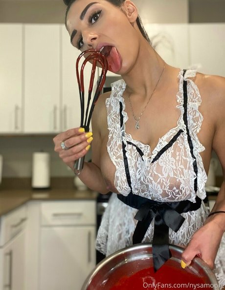 nysamoore estrella erótica imagen