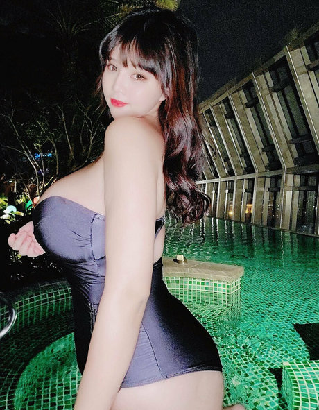 Picweiwei top model photos