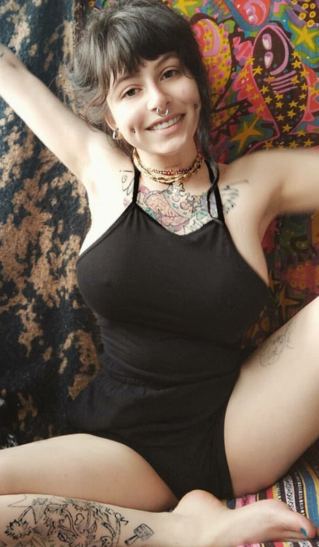 Zainab jolie étoile galeries