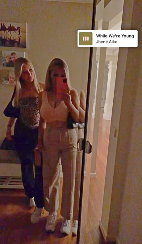 Chantelle A estrella porno de alta calidad fotos