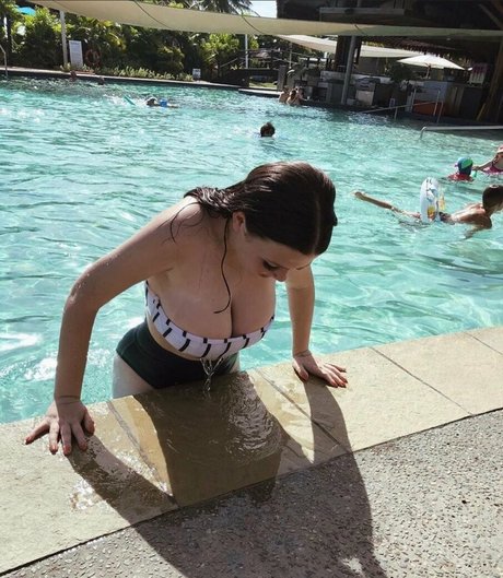 Chantelle A actrice xxx photo