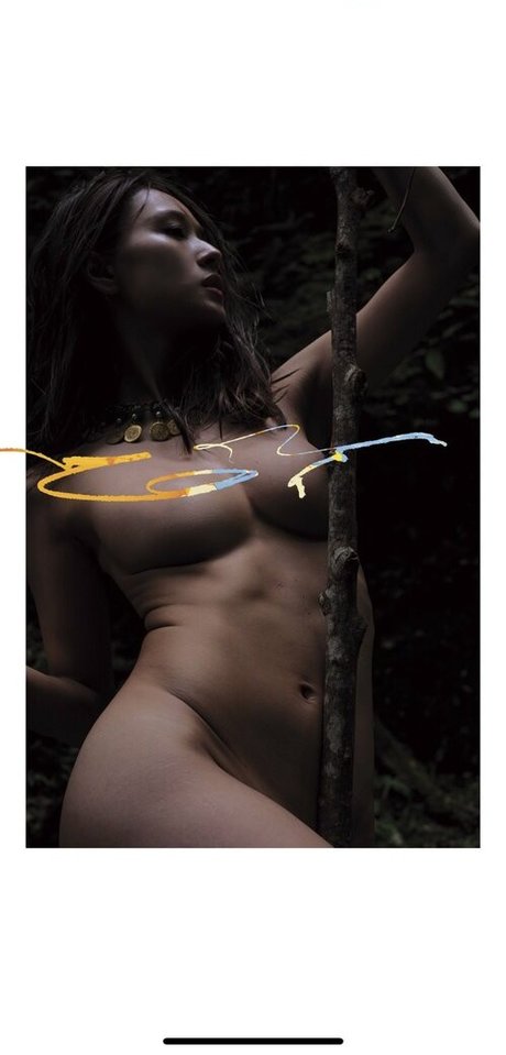 fu mi ka 516 art model gallery