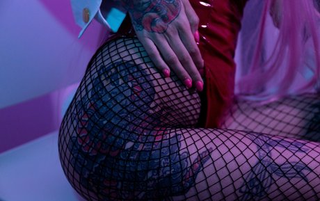 SerasCosplay nus étoiles des photos