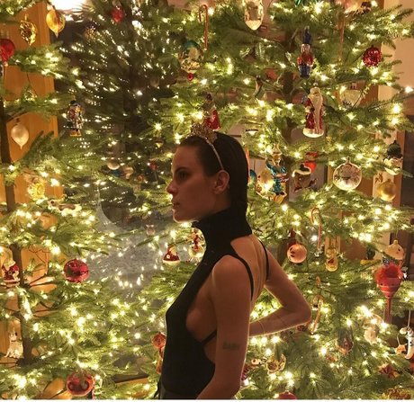 Tallulah Willis estrella hermosa galerías