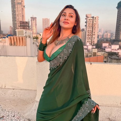 Karrishma Kar art pornstar photos