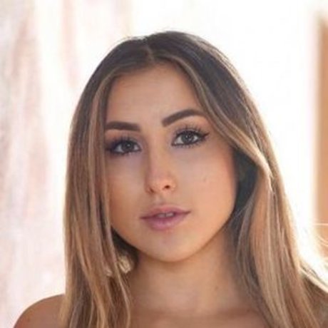 Maria Martin nus étoiles des photos