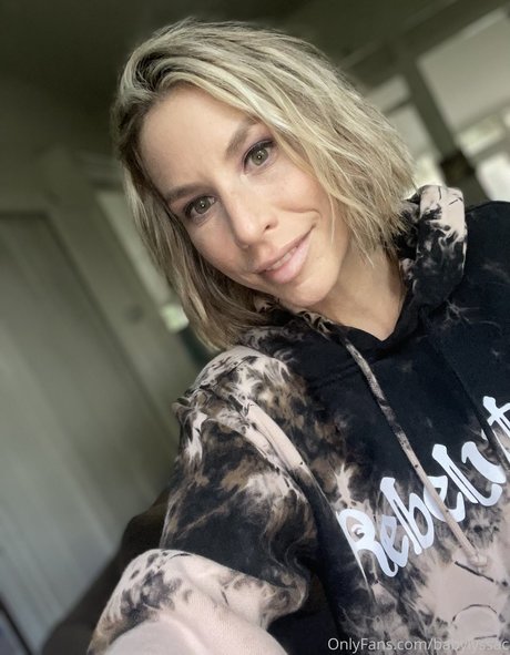 Lyssa Chapman actrice porno image