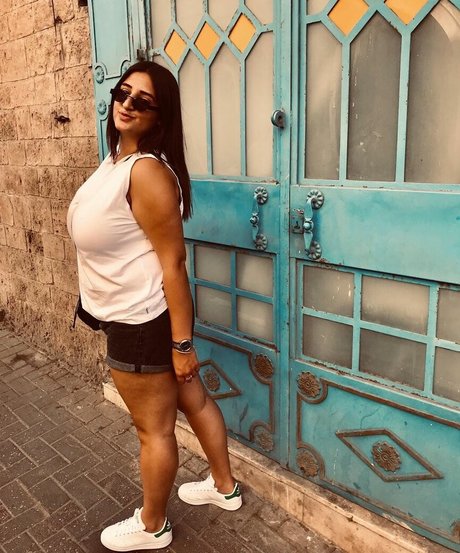 Marin Elbaz modelo atractivo imagen