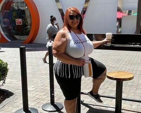 SueAnn star du porno érotique galeries