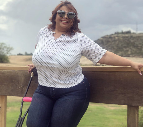 SueAnn modèle sympa image