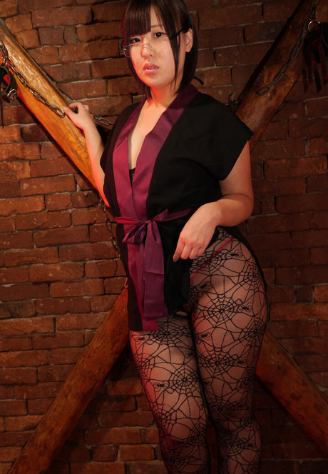 Yurino Hana modelo bonita fotos