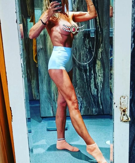 Onlyfans de famosos gays arte de alta calidad fotos