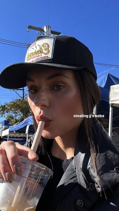 Alyssa Lynch modelo hermosa archivo