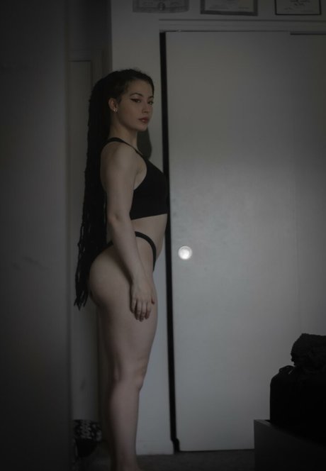 Curly Exotic hermosa modelo foto