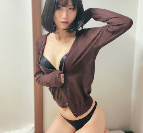 _choha 07 hermosa estrella porno fotos