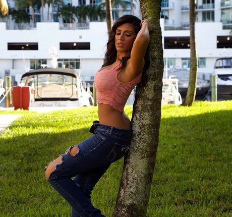 Jazmine r pornstar beautiful pics