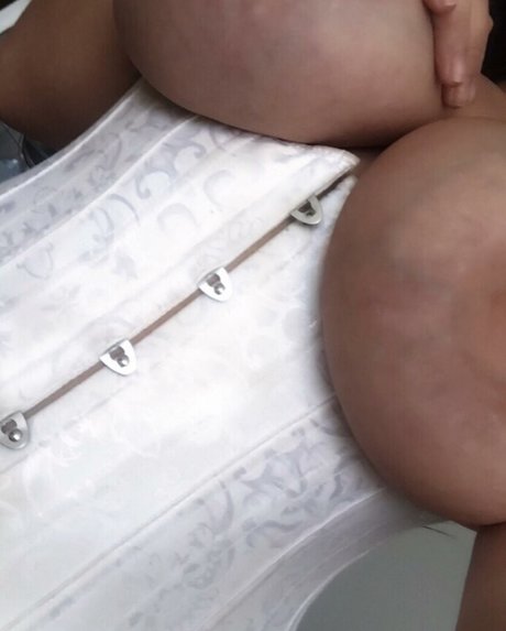 Madeleine York jolie star du porno photos