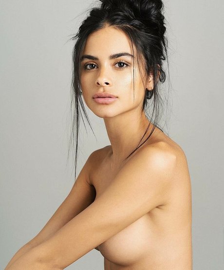 Sophia Esperanza naked model archive