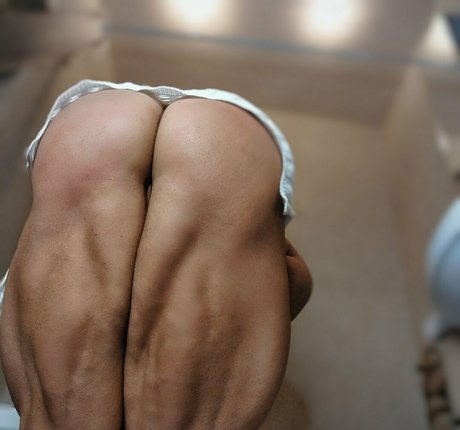 Nataliya Amazonka meilleure star du porno image